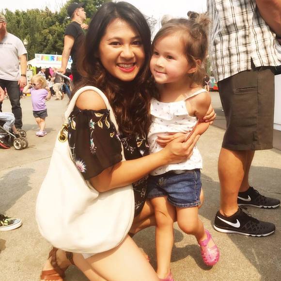 Meet your Posher, Jennifer - Picture 1 of 1